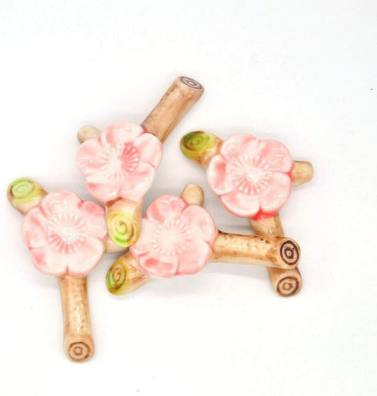 Japanese Style Sakura Ceramic Chopstick Rest – Handcrafted Plum Blossom & Branch Design, Elegant Utensil Holder (6cm)